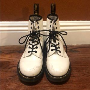 Men’s 1460 smooth white leather Doc Martens